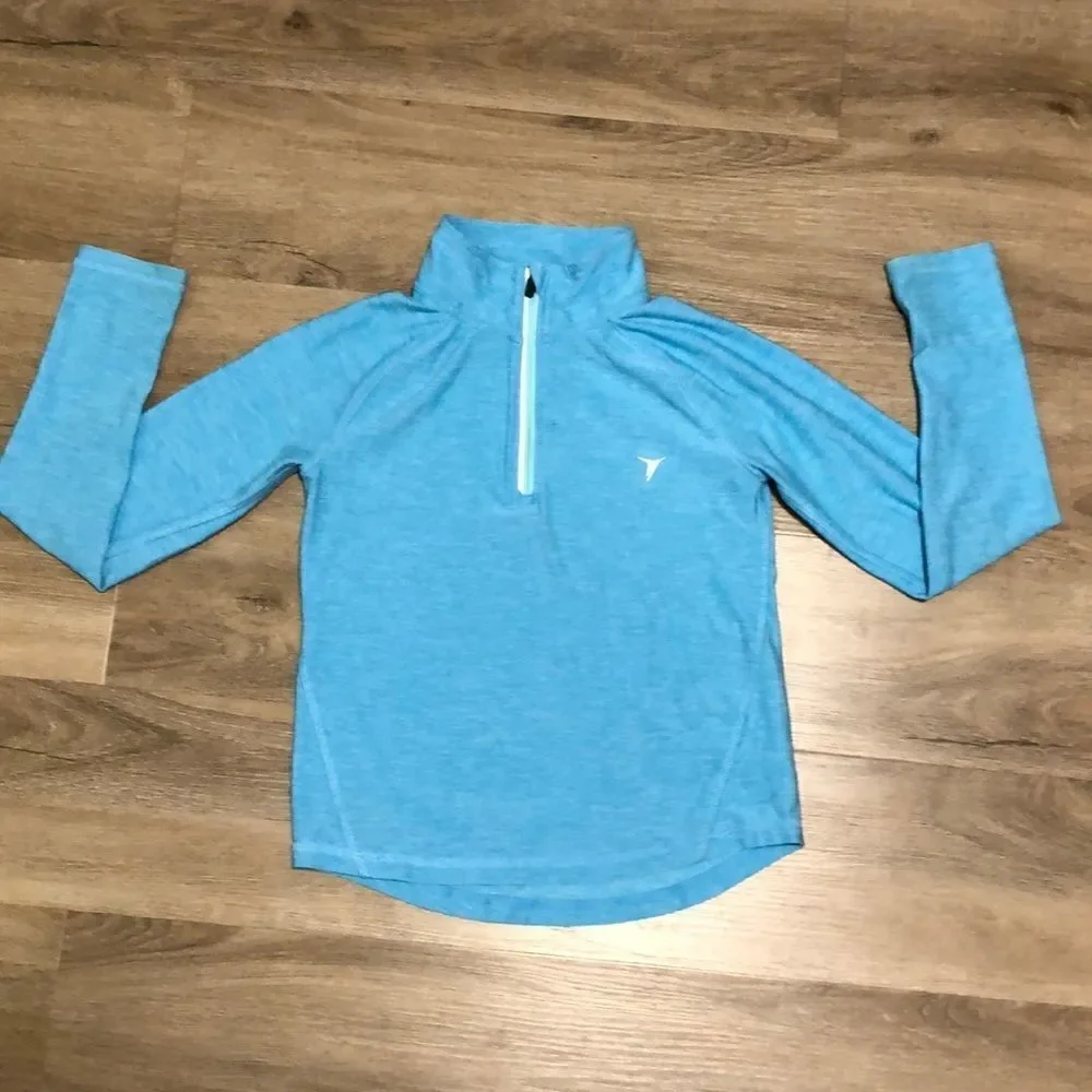 Girls Old Navy Active Go-Dry Shirt